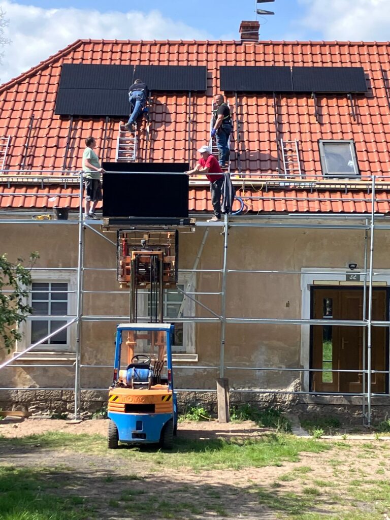 Kwiecień – maj 2025 – dalsze montaże systemów fotowoltaicznych oraz magazynów energii elektrycznej