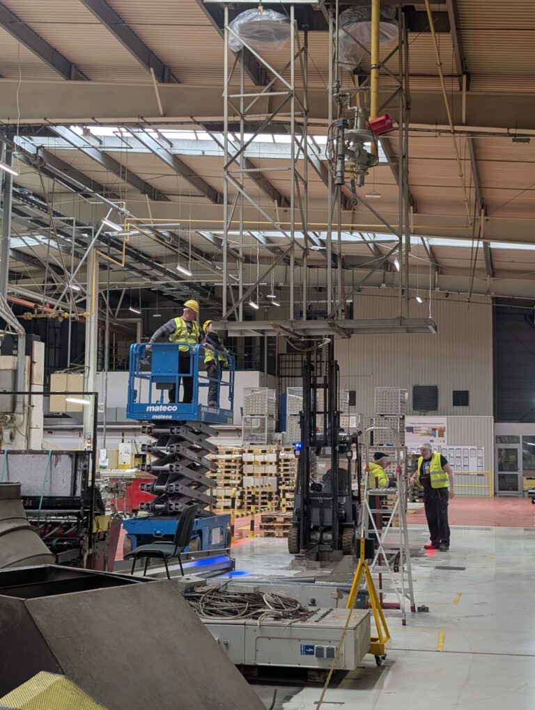 Październik – listopad 2025 – Pruszcz Gdański (Polska) – Sonoco Metal Packaging Polska – demontaż linii drukarskiej Crabtree i pieca LTG